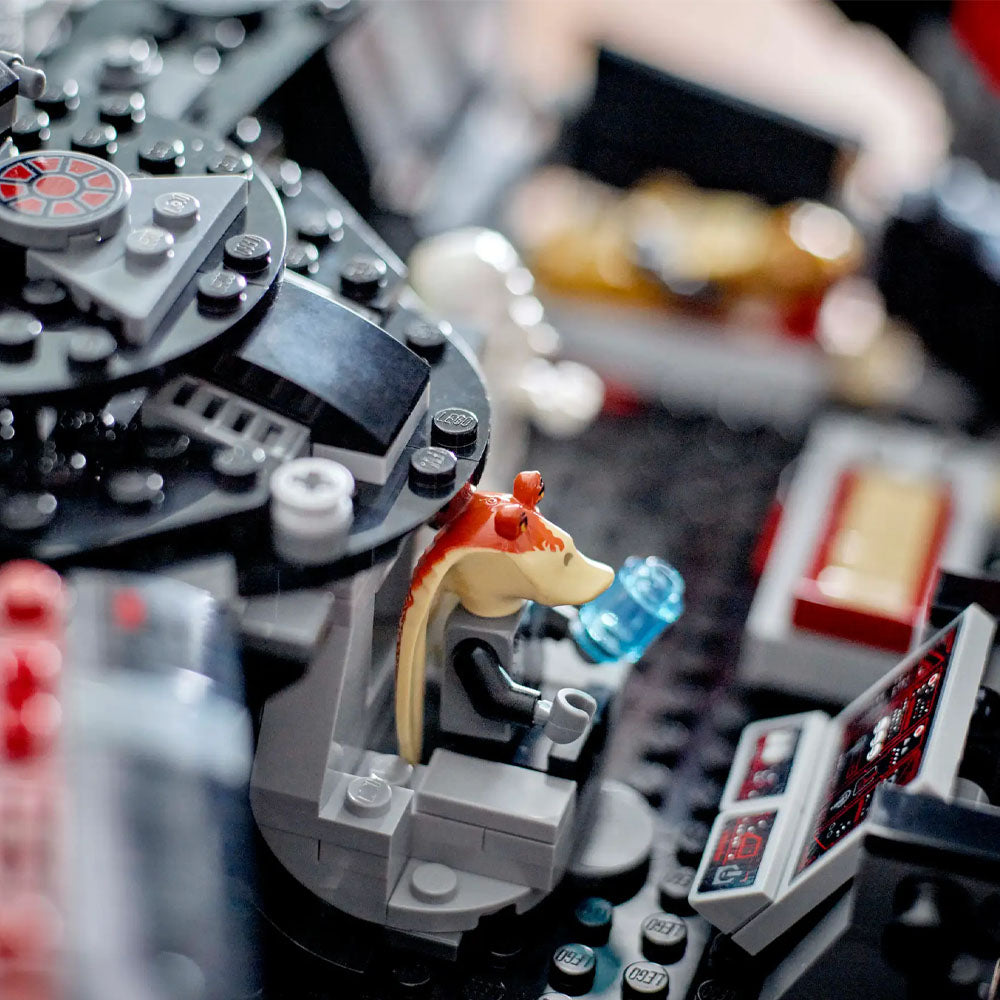 LEGO Star Wars The Dark Falcon - 75389