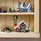 LEGO Icons Santas Post Office - 10339