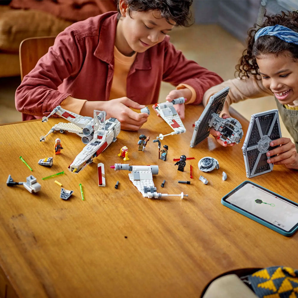 LEGO Star Wars Tie Fighter And X-wing Mash Up - 75393
