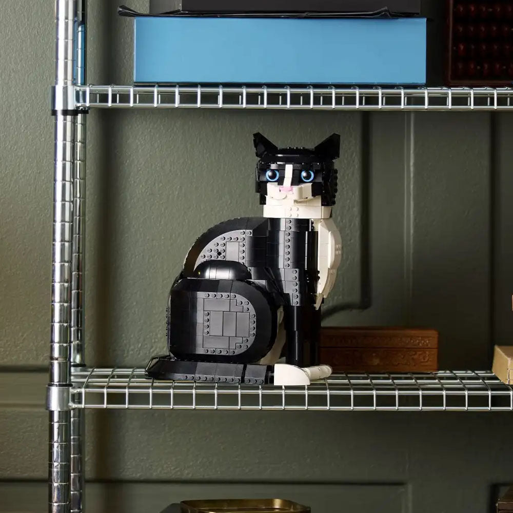 LEGO Ideas Tuxedo Cat - 21349