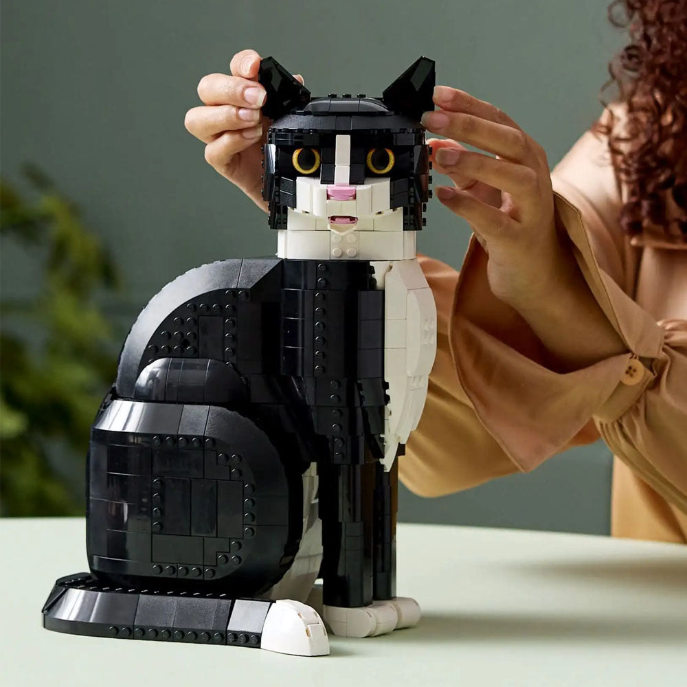LEGO Ideas Tuxedo Cat - 21349