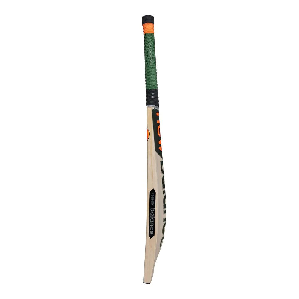 New Balance DC 580 Go Gold Cricket Bat